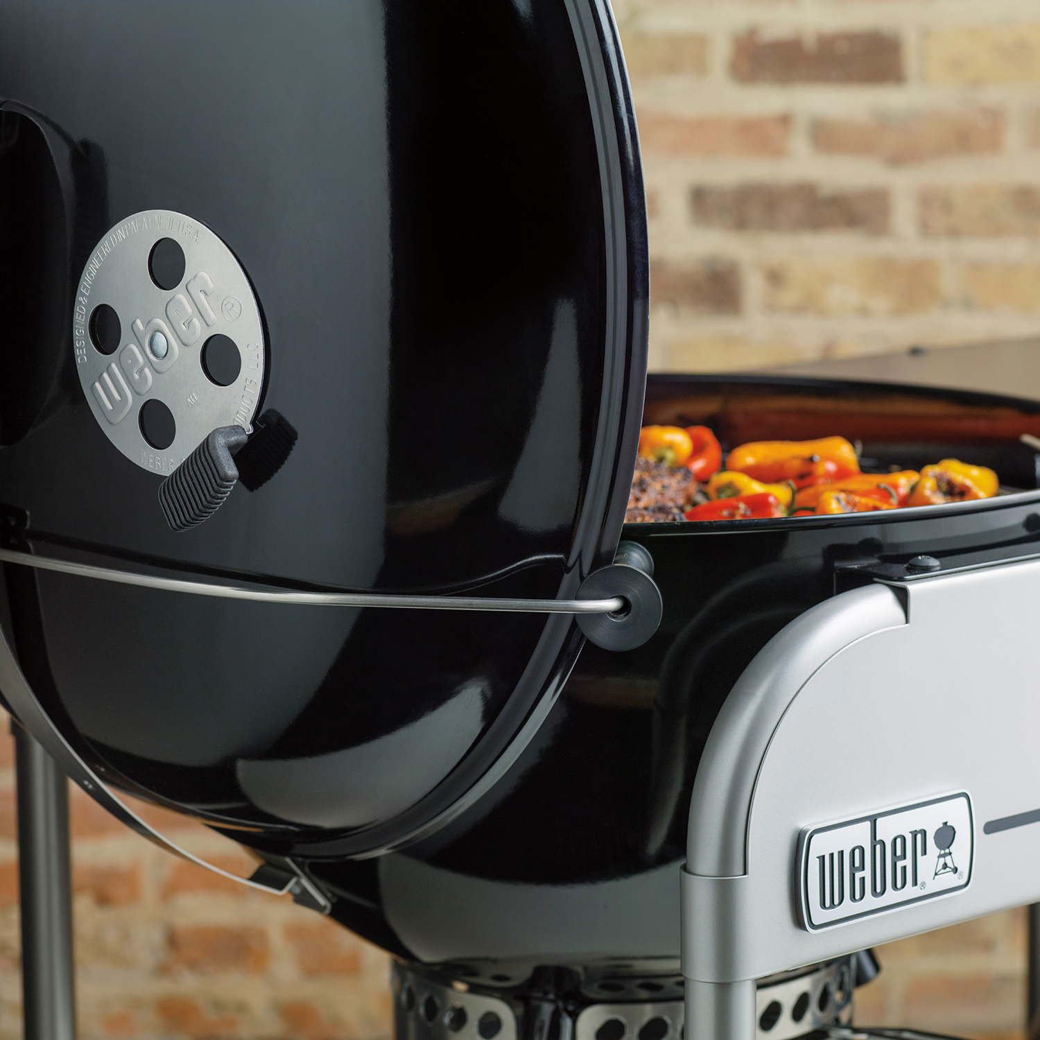 Weber Performer Deluxe GBS Holzkohlegrill 57 cm Black