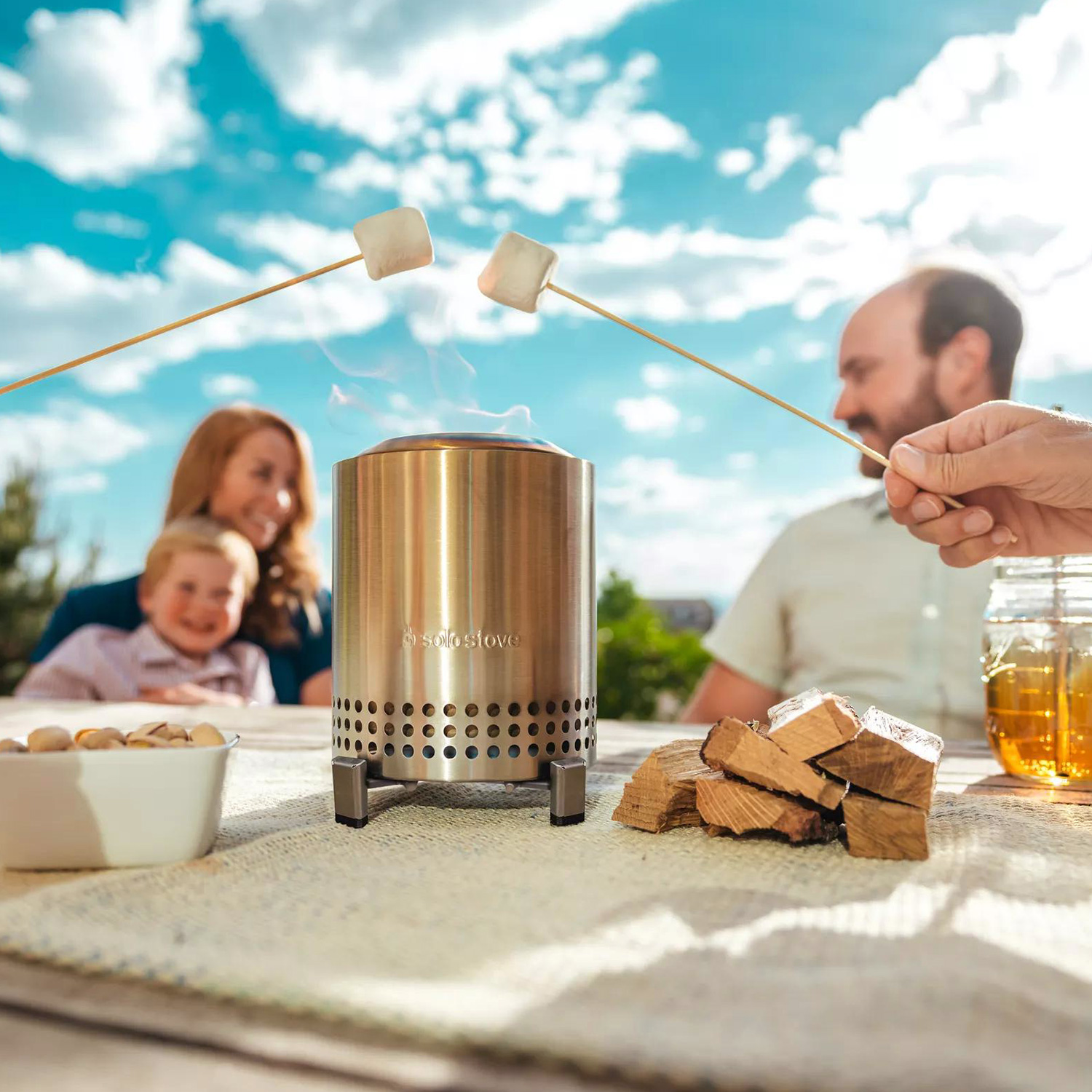 Solo Stove Mesa Tischfeuerstelle Edelstahl mit Ständer