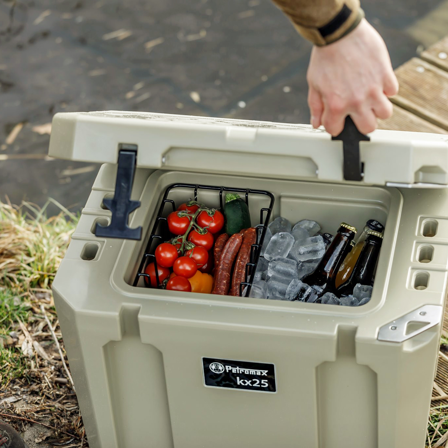 Petromax Kühlbox 25 Liter Sand