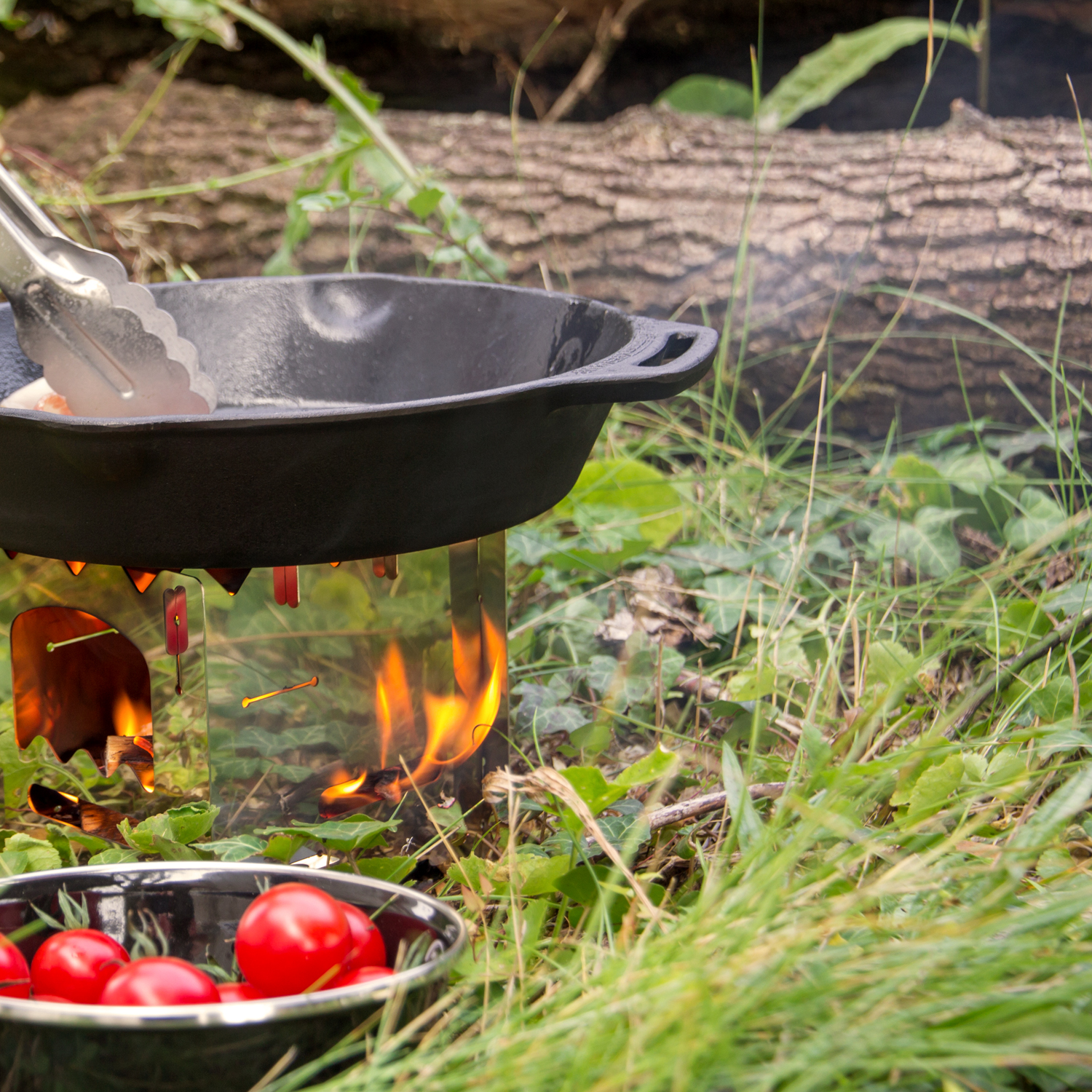 Petromax Feuerpfanne fp25h mit zwei Henkeln