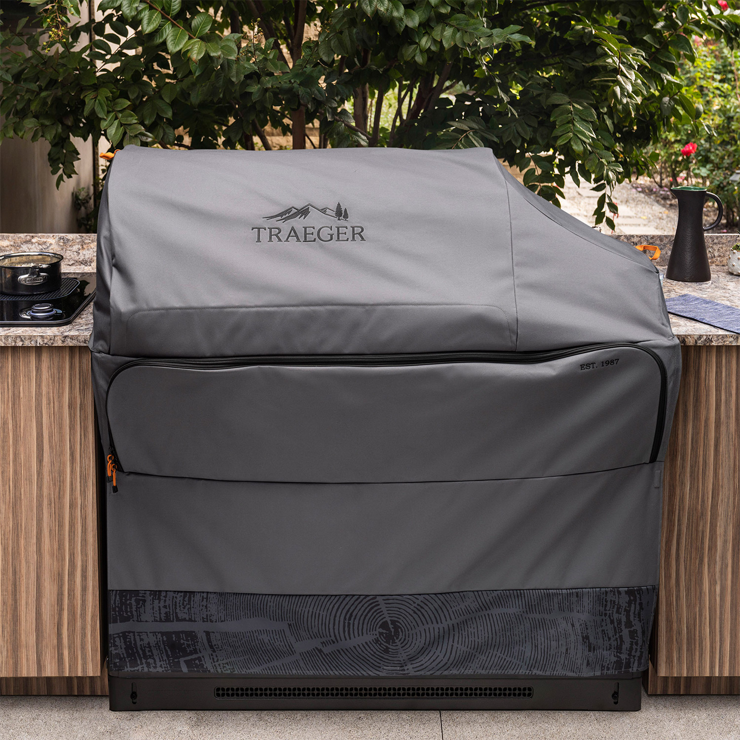 Traeger Abdeckhaube für Timberline XL eingebaut