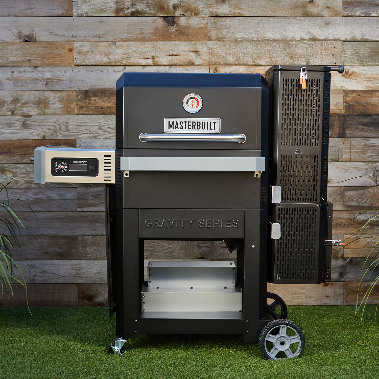 Masterbuilt Gravity Series 800 Digitaler Holzkohlegrill und Smoker + Grillplatte