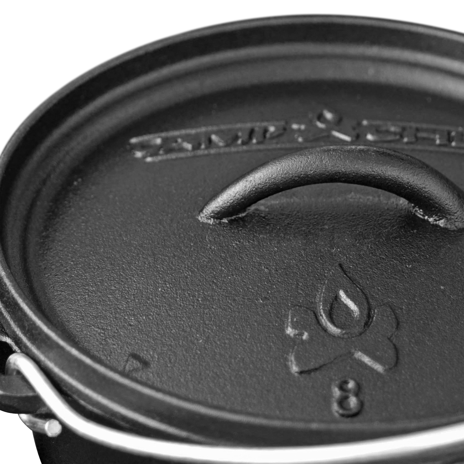 Camp Chef Classic Dutch Oven 8"