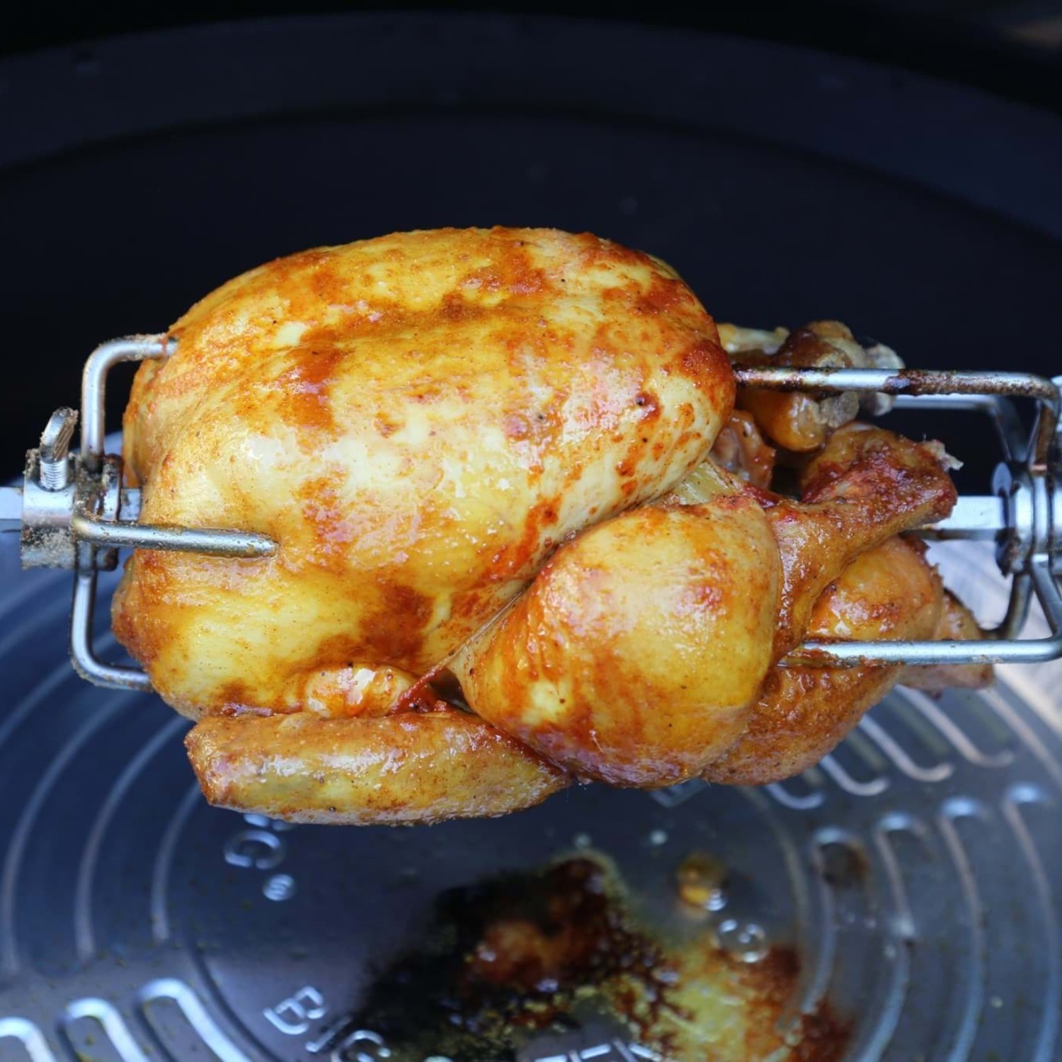 Big Green Egg Rotisserie LetzQ mit Motor für Large