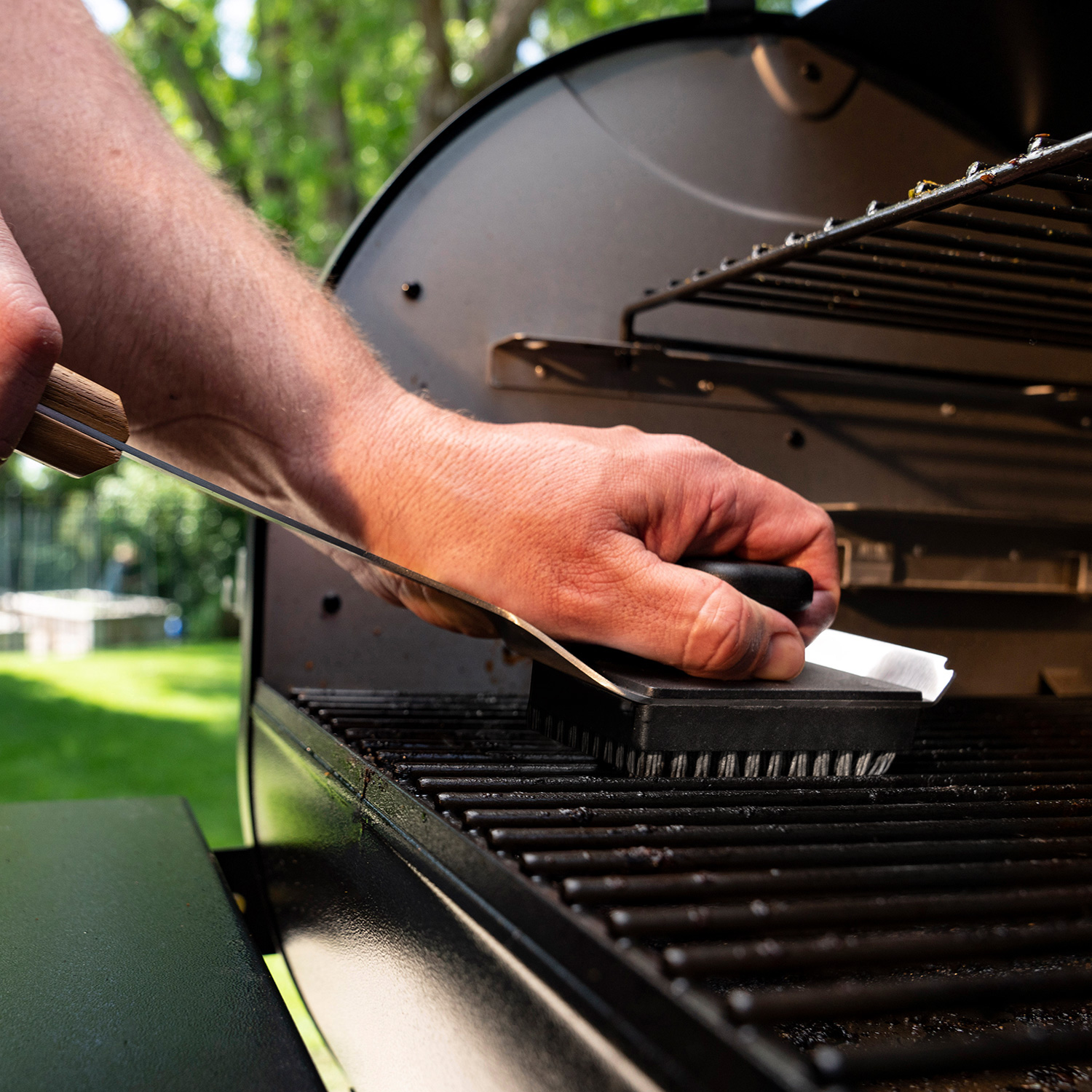 Traeger Grill-Reinigungsbürste