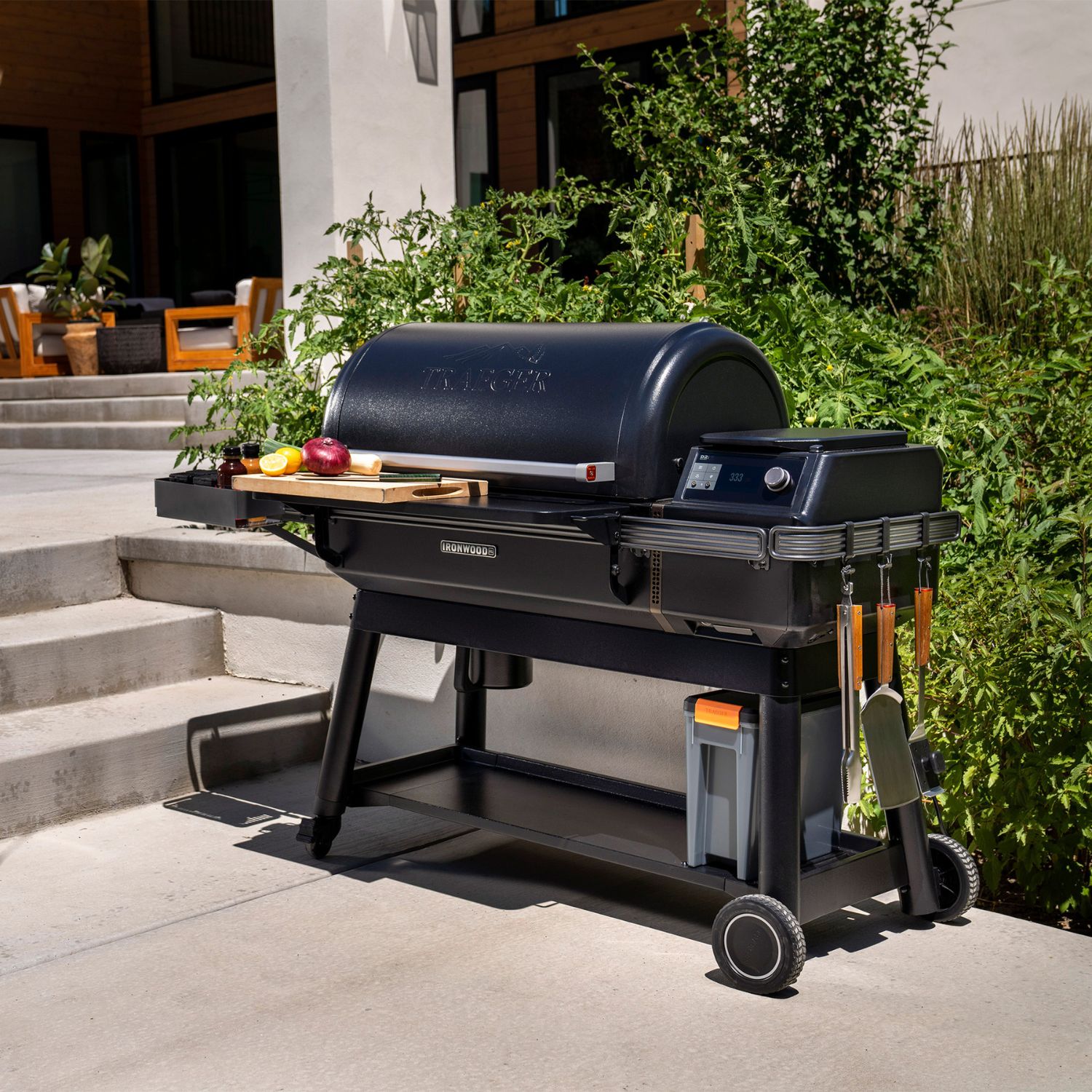 Traeger Ironwood XL Pelletgrill Schwarz