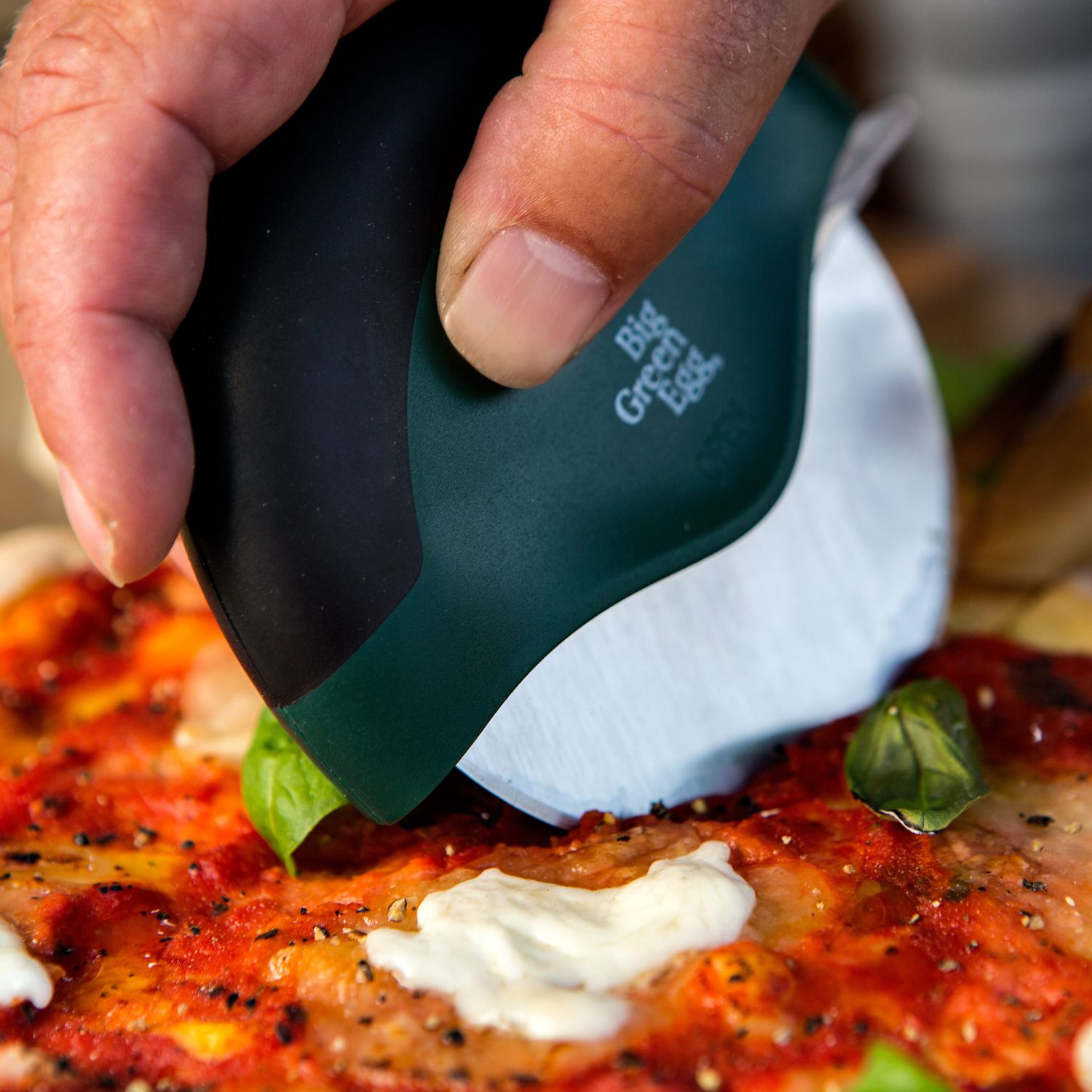 Big Green Egg Pizzaschneider Compact