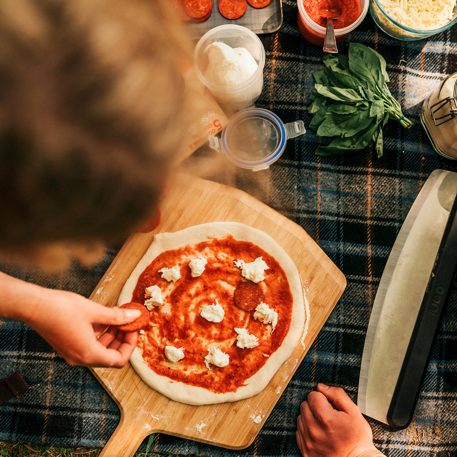 Ooni Pizzaschieber und Brett aus Bambus 12"