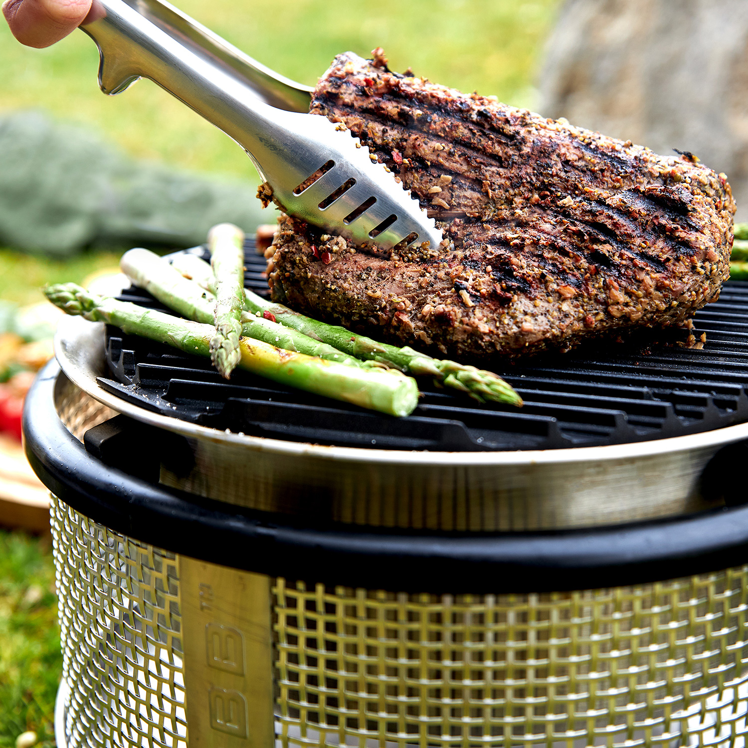 Cobb Premier Air Deluxe Holzkohle-Edelstahlgrill inkl. Griddle+ Grillplatte