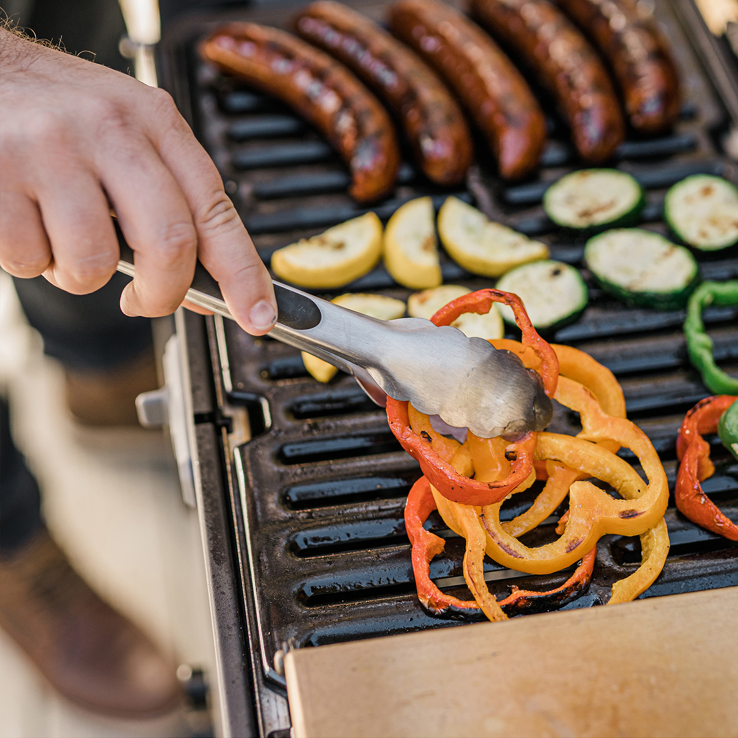 Masterbuilt Tragbarer Holzkohlegrill und Smoker