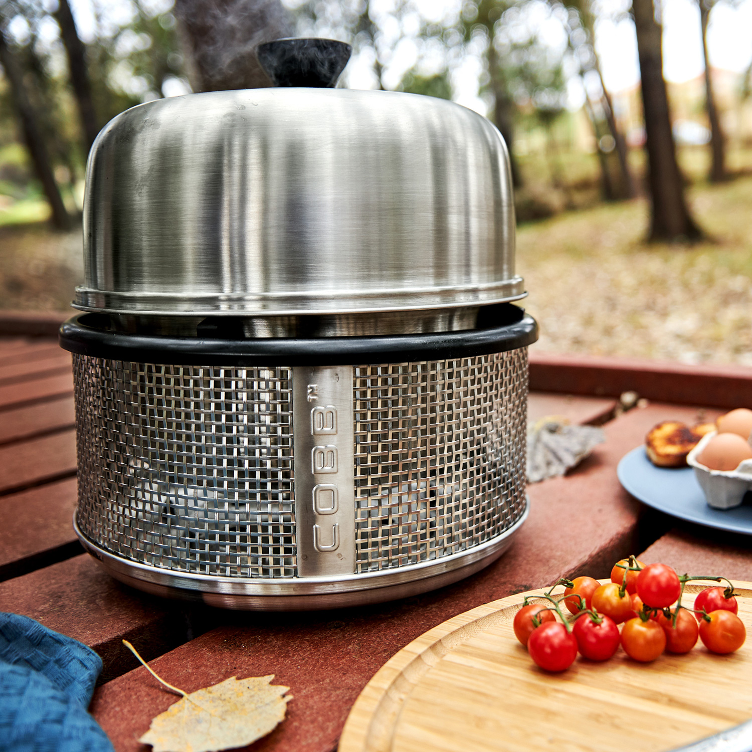 Cobb Premier Air Deluxe Holzkohle-Edelstahlgrill inkl. Griddle+ Grillplatte