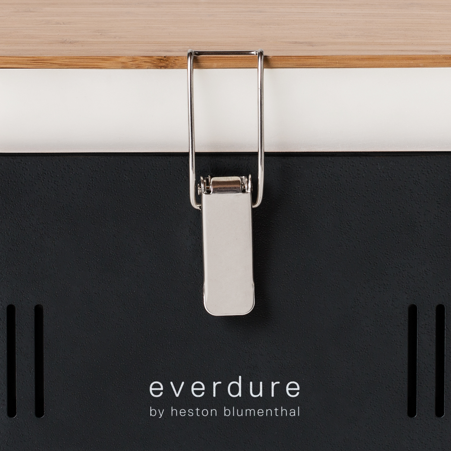 Everdure CUBE Holzkohlegrill Graphite