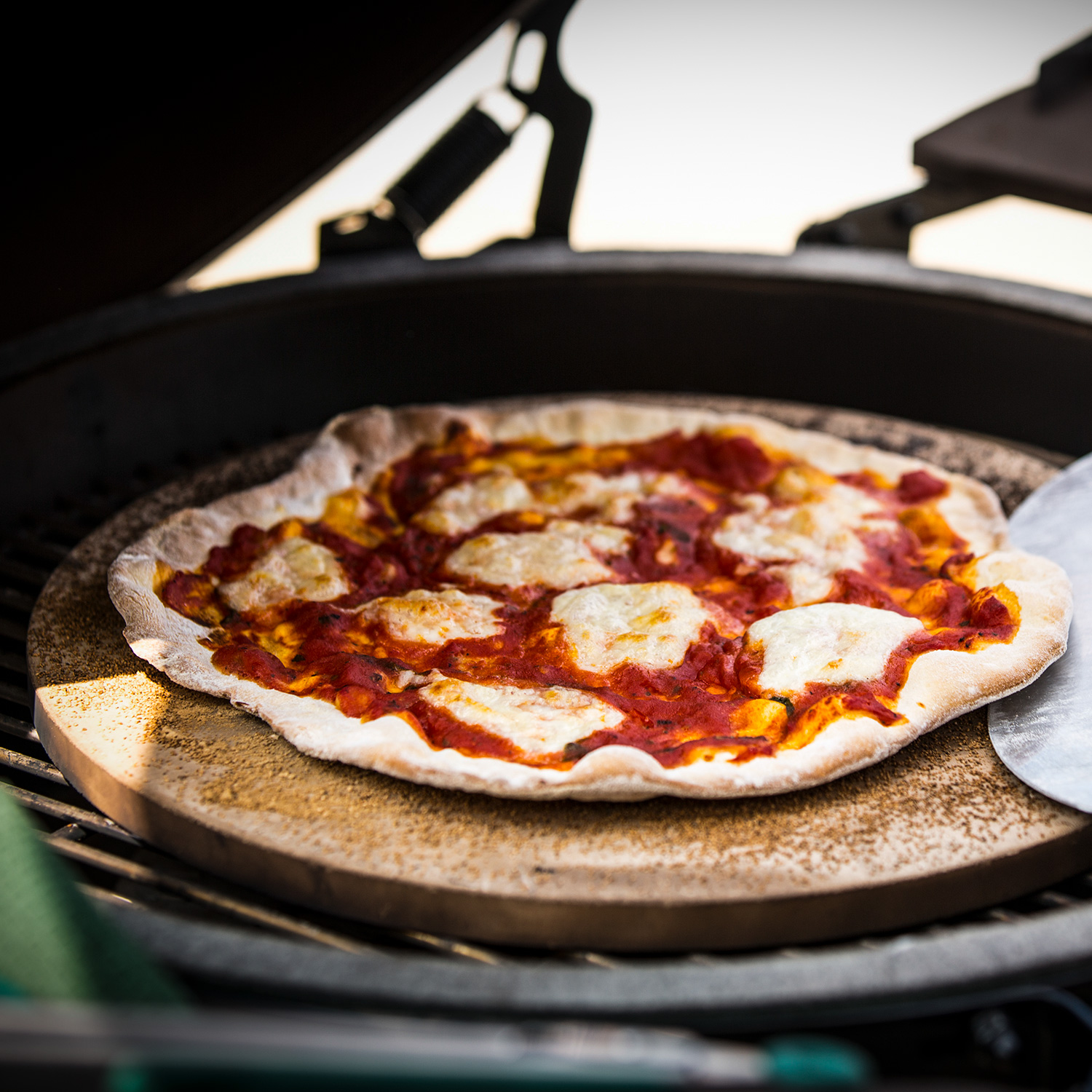 Big Green Egg Back- und Pizzastein für Medium, MiniMax und Small