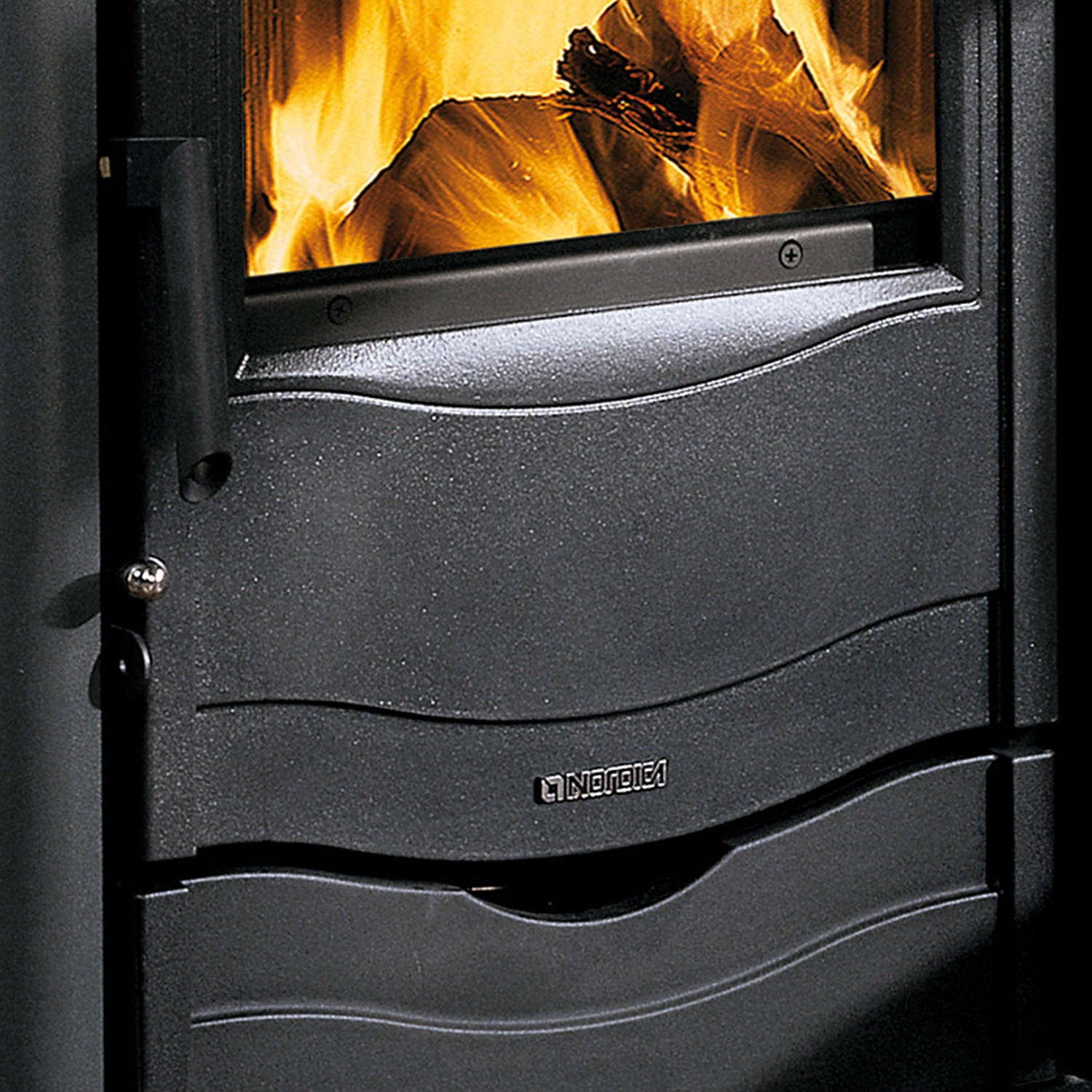 La Nordica Termorossella Plus Forno DSA 4.0 Wasserführender Kaminofen Liberty Bordeaux