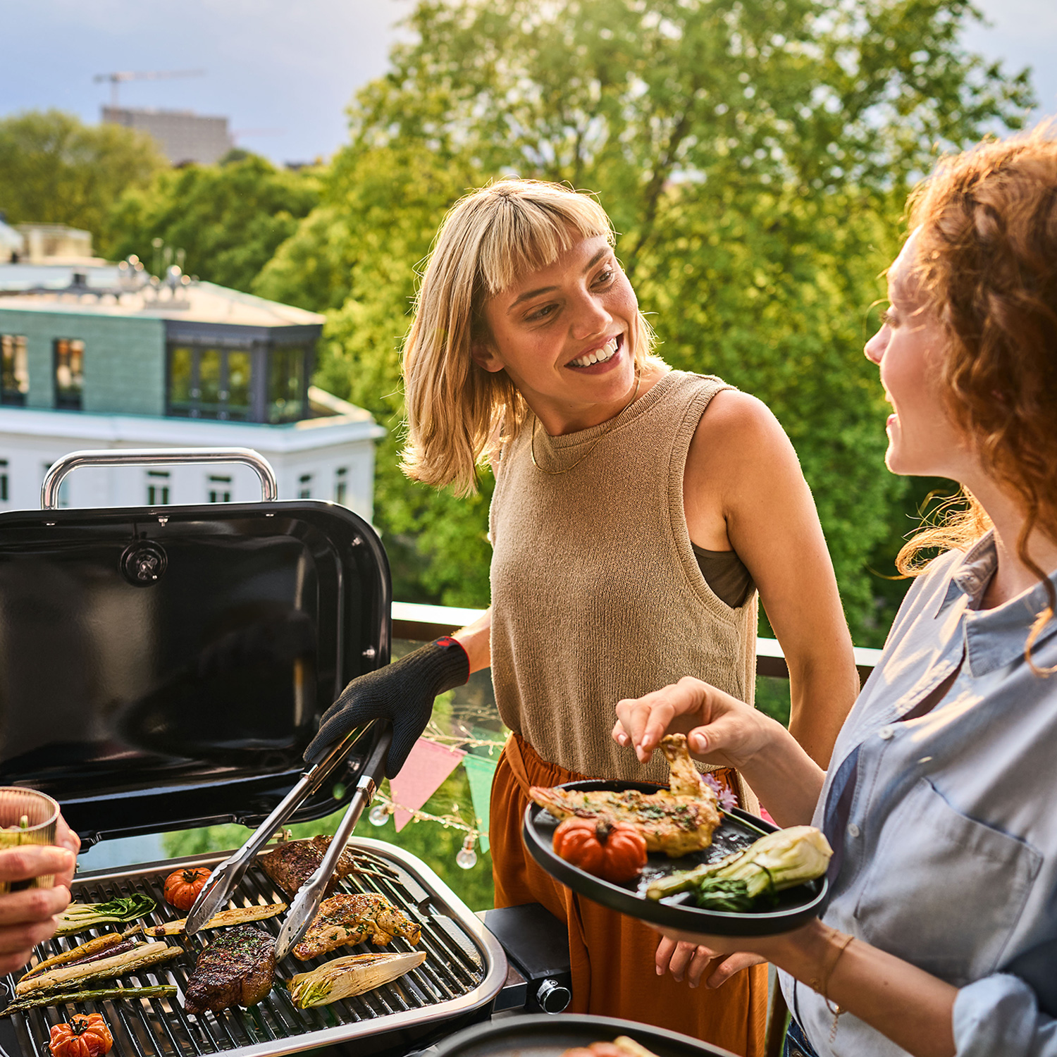 Weber Lumin Stand Elektrogrill Schwarz