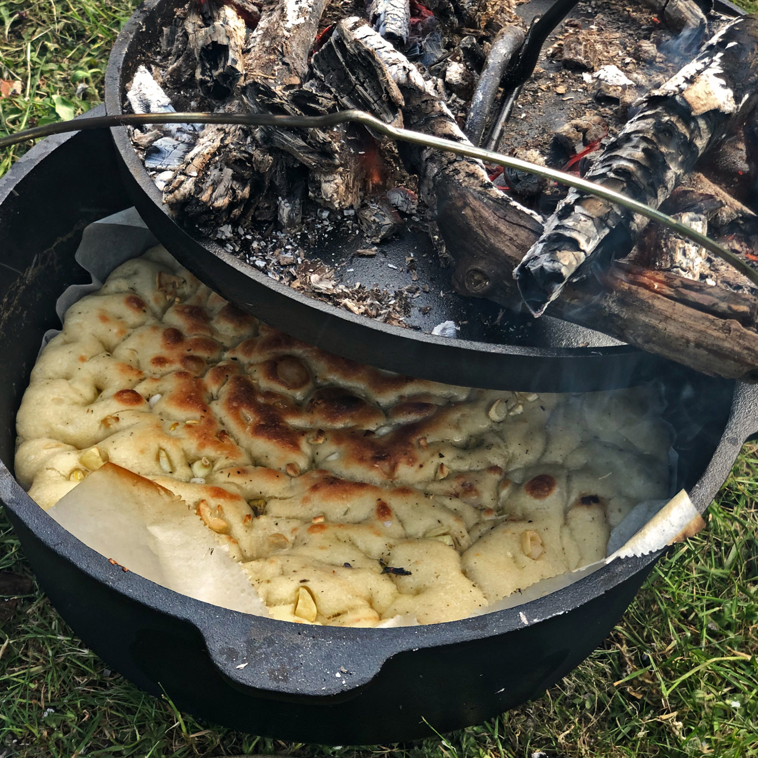 Valhal Outdoor Dutch Oven 6,1 l mit Füßen