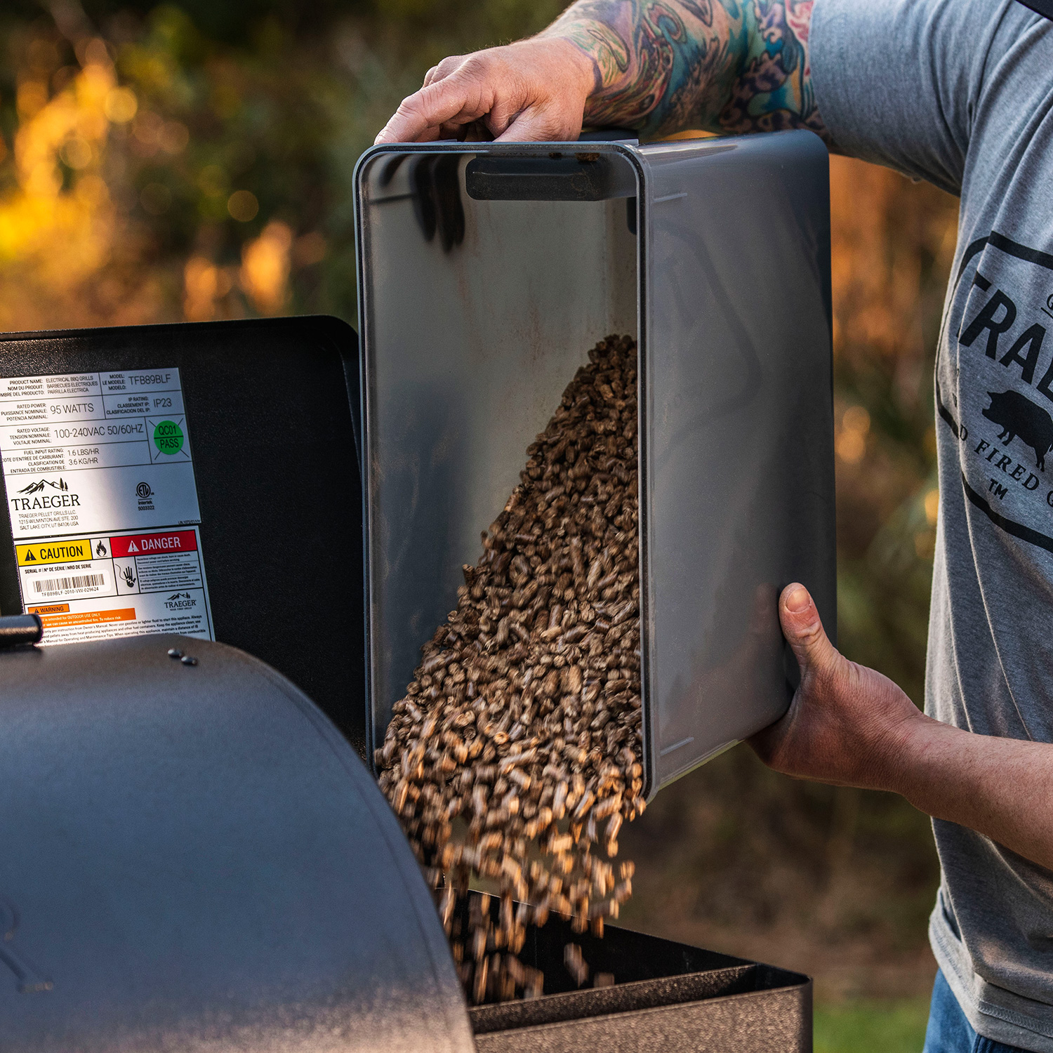 Traeger Staydry Holzpellet-Behälter mit Deckel