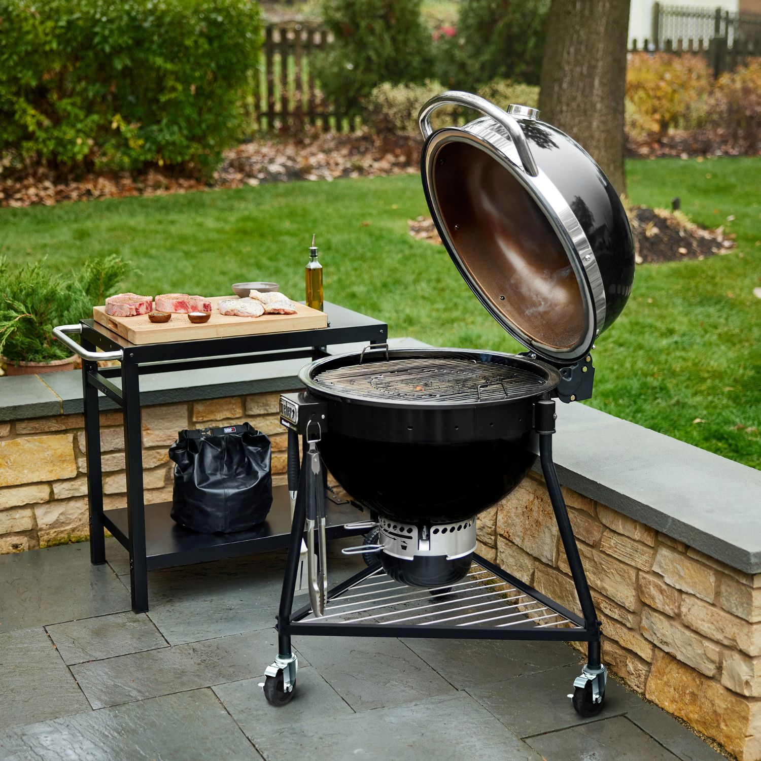 Weber Summit Kamado E6 Holzkohlegrill