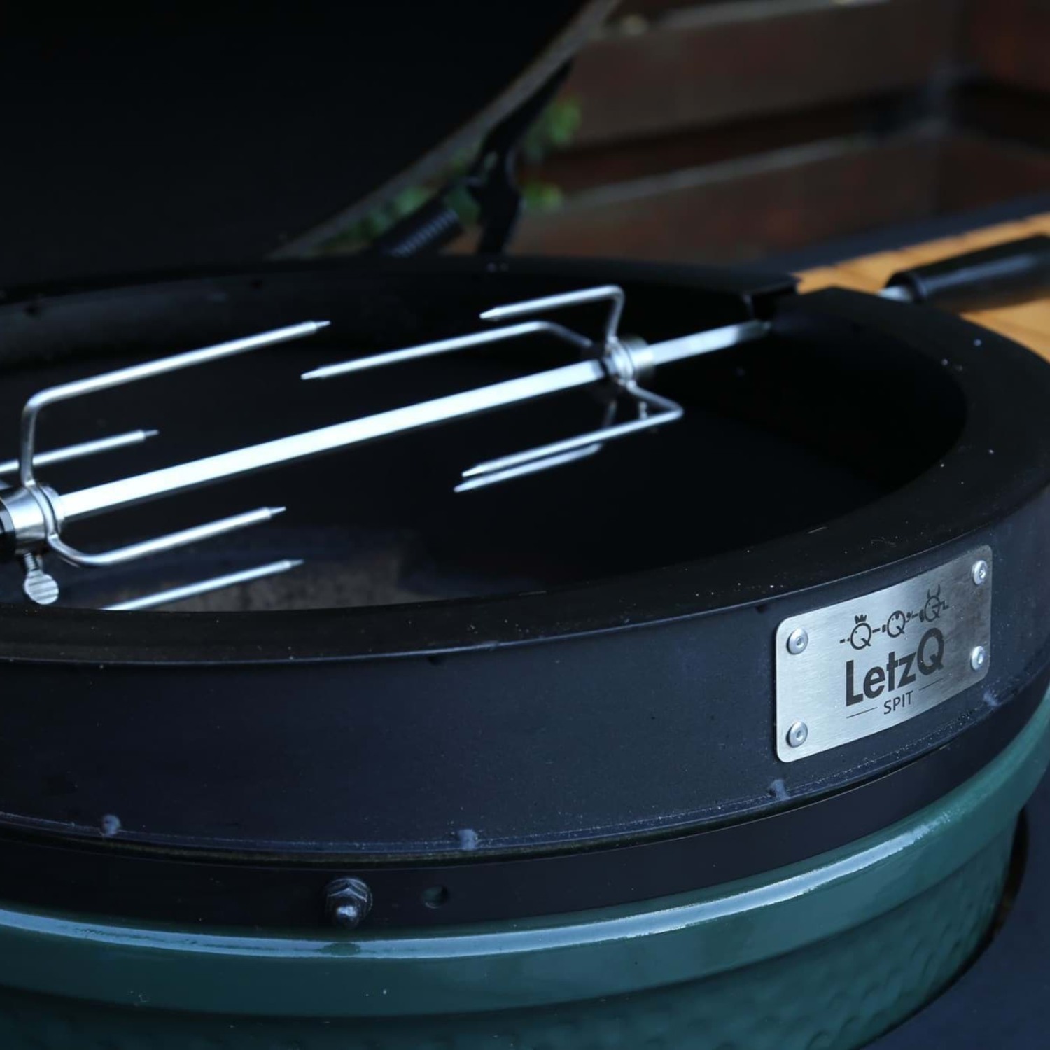 Big Green Egg Rotisserie LetzQ mit Motor für XLarge